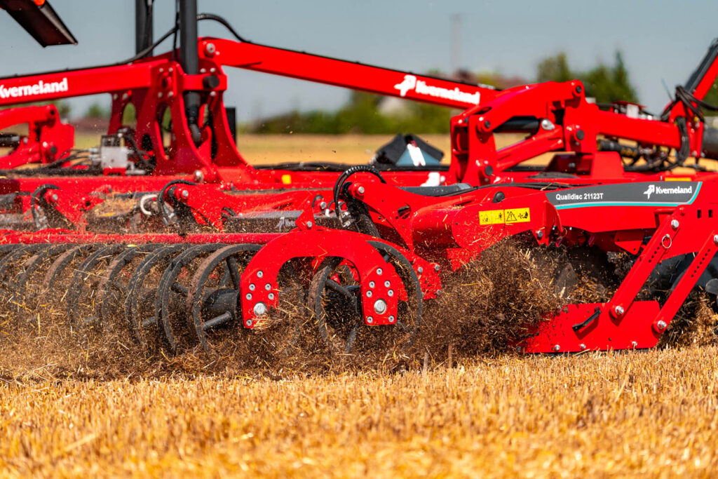 Kverneland-Qualidisc-21123-T-field-0003-jpg-hrx57d7da9