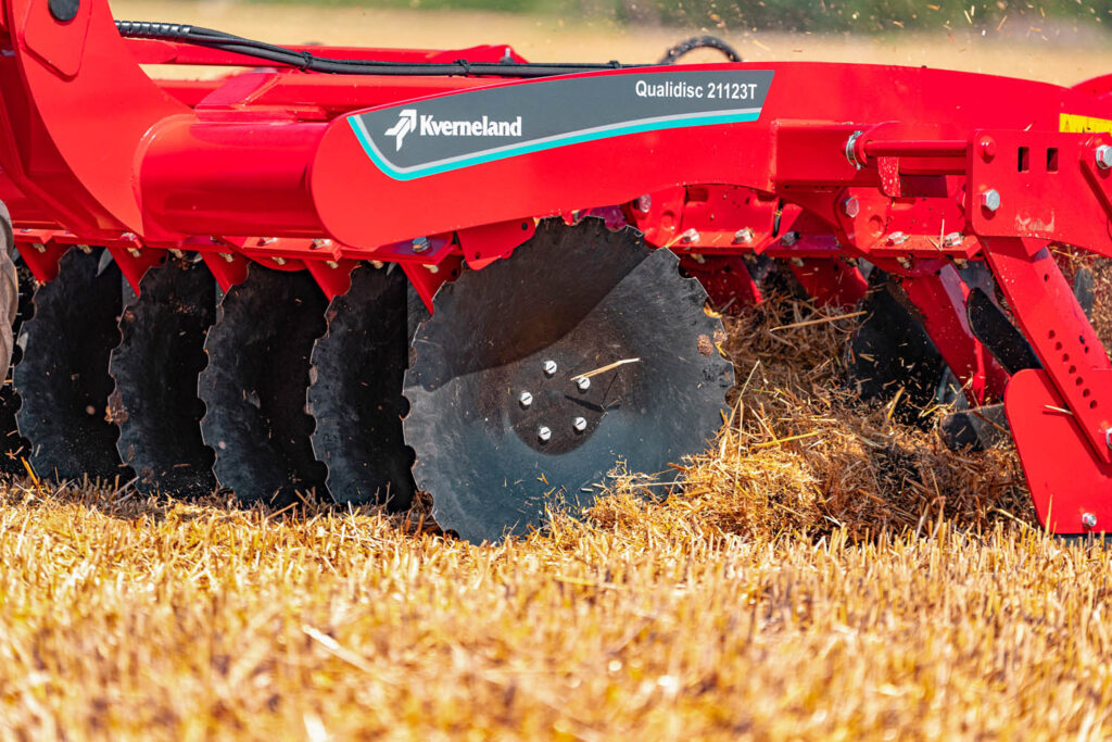 Kverneland-Qualidisc-21123-T-field-0006-jpg-hrx57htfm4