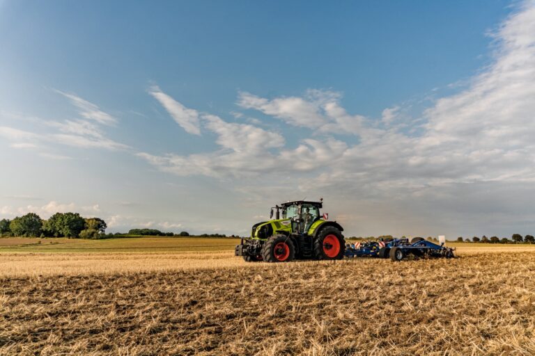 claas_axion_800_2