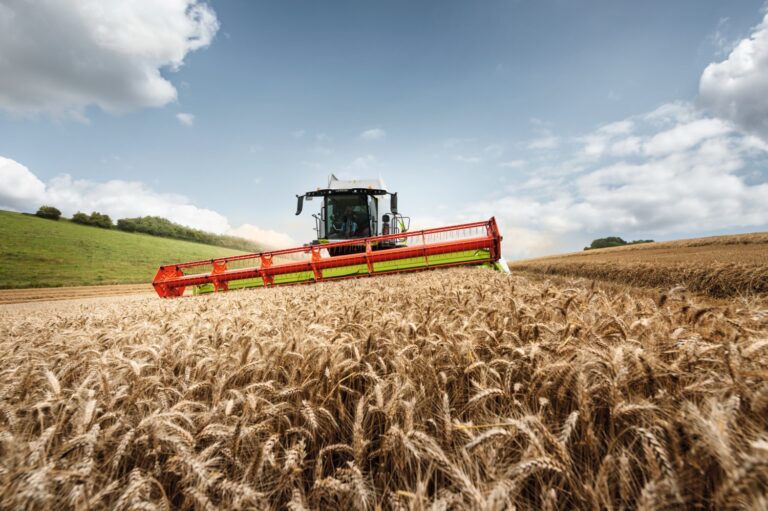 Claas_Lexion_2.jpg
