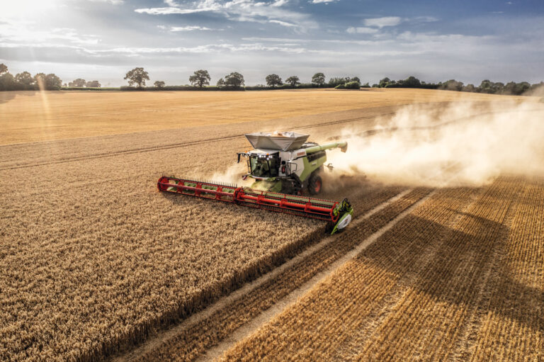Claas_Lexion_4.jpg