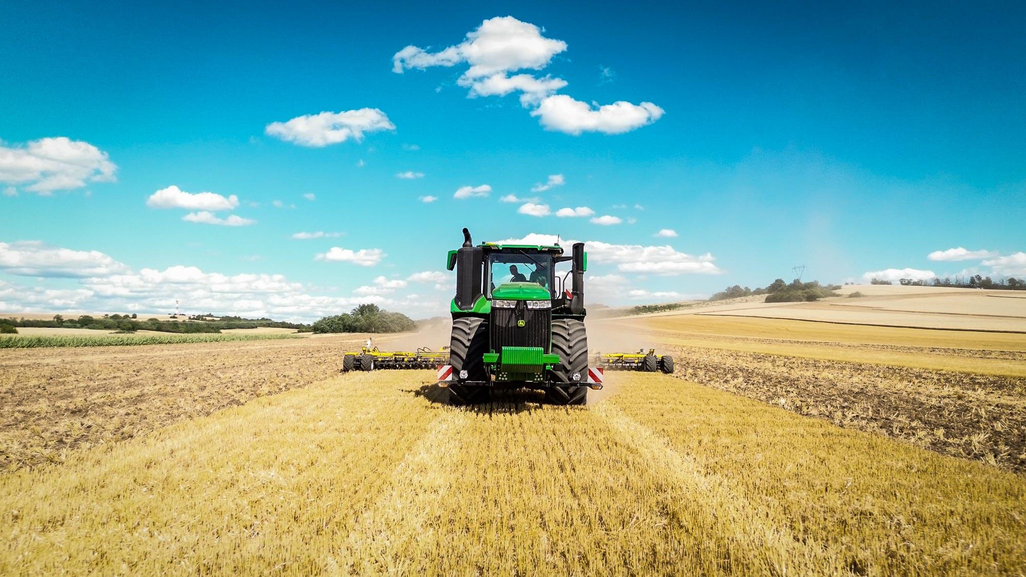 john_deere_9R-03
