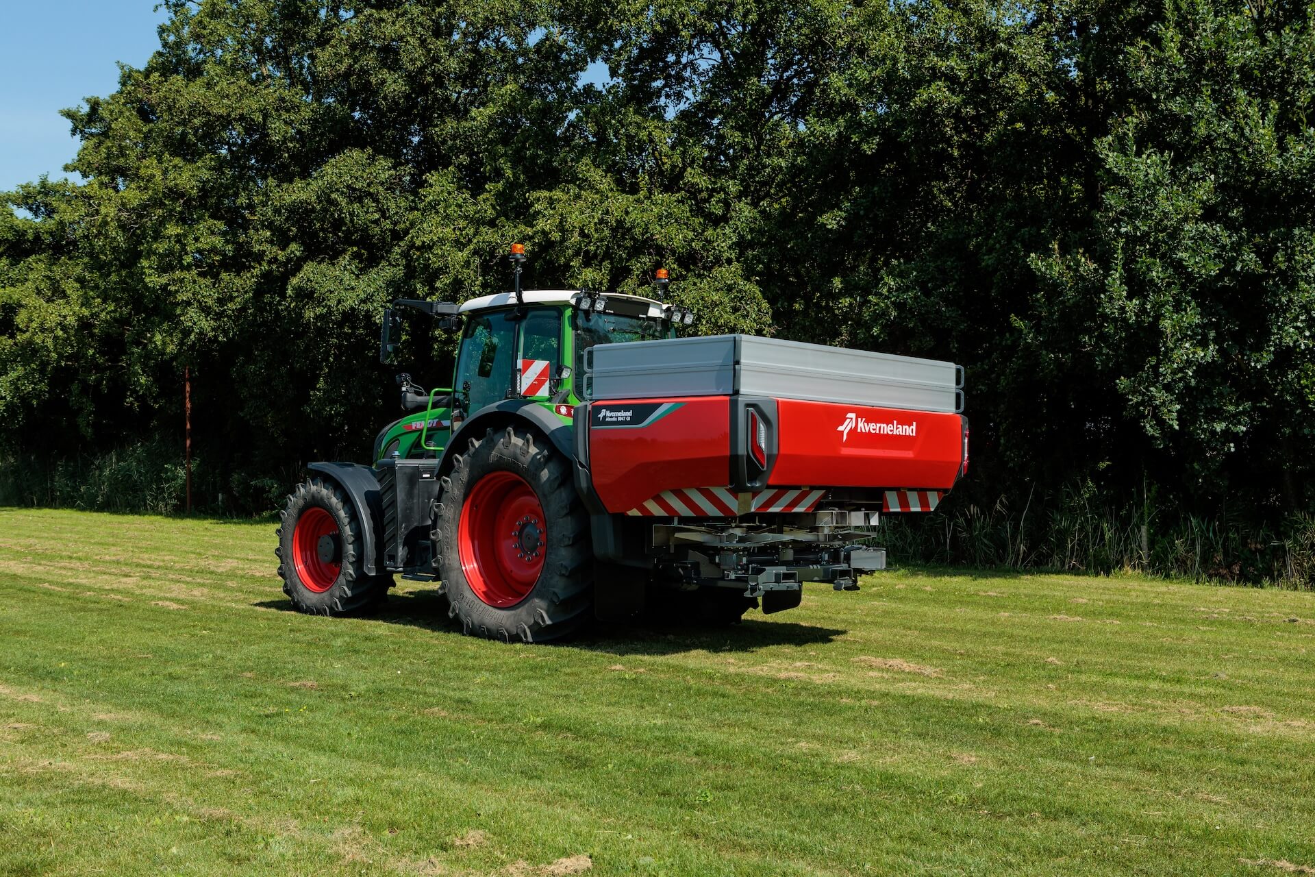 Kverneland-Disc-Spreader-Alentix-8047GI-003-i4bbic5qyz