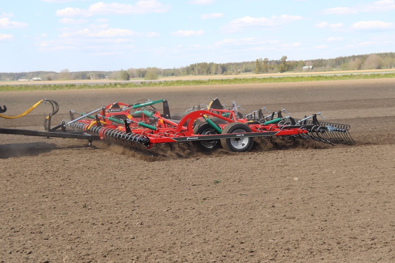Kverneland-Tiger-field-014-JPG-go15zmantm – veľký